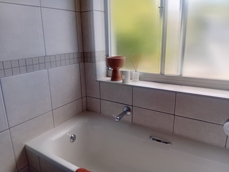 3 Bedroom Property for Sale in Strand South Western Cape